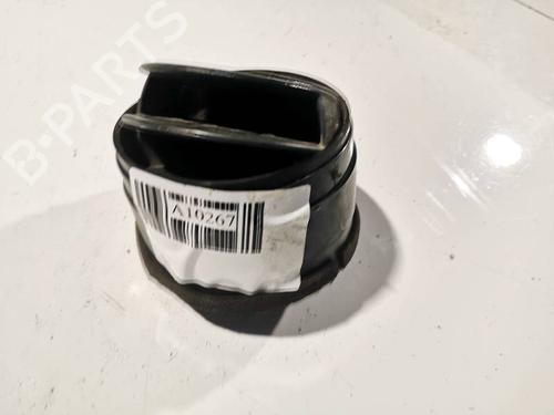 Used Air vent Air vent 32589704 32589704