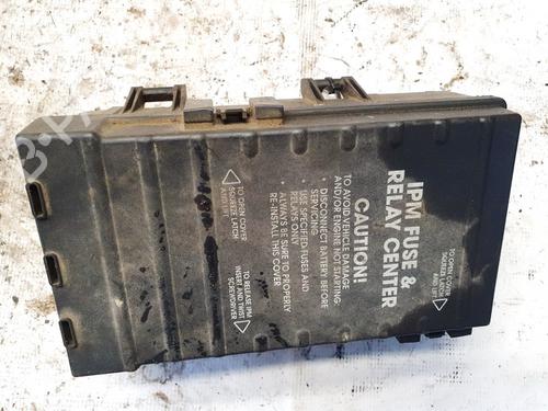 Used Fuse box Fuse box CHRYSLER VOYAGER IV (RG, RS) 2.5 CRD (141 hp) 32885611 32885611