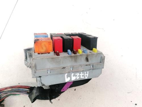 Fuse box ALFA ROMEO GT (937_) 1.9 JTD (937CXN1B) | BP32884383E1 - Image 3