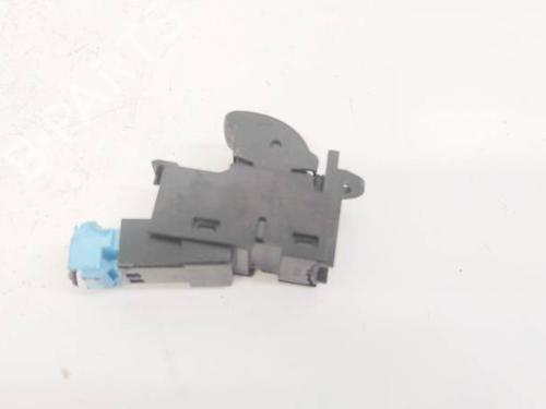 Used Switch Switch VOLVO XC70 II (136) 2.4 D / D4 AWD (163 hp) 32957009 32957009