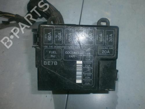 Used Fuse box Fuse box MAZDA 323 F V (BA) 1.5 16V (BA11) (88 hp) 33485568 33485568