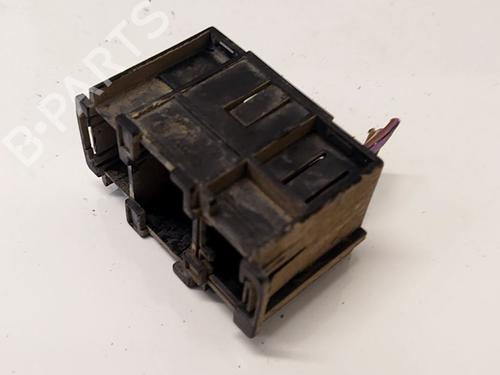 Used Fuse box Fuse box SKODA OCTAVIA II (1Z3) 1.9 TDI (105 hp) 33488481 33488481