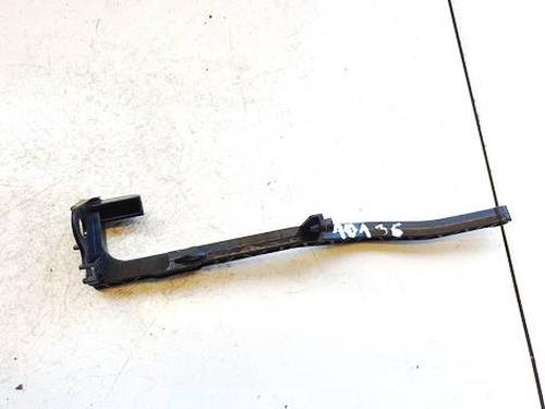 BP32595917O1 main image