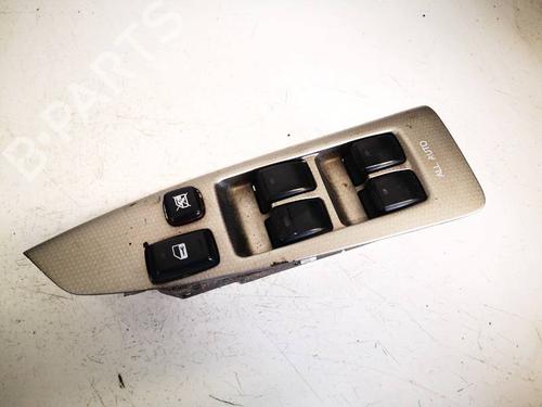 Used Switch TOYOTA COROLLA Verso (_E12_) 2.0 D-4D (CDE120_, CDE120R) (90 hp) 32569580