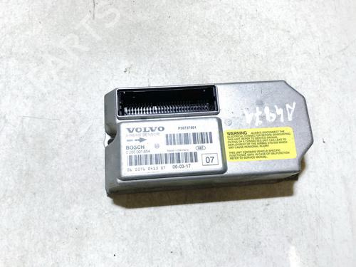 Used ECU airbags ECU airbags VOLVO XC90 I (275) D5 AWD (163 hp) 33107152 33107152