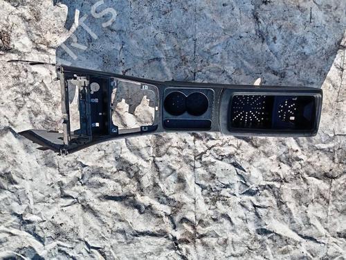 Used Cup/Object holder Cup/Object holder VW PASSAT B6 (3C2) 2.0 TDI (140 hp) 34948086 34948086