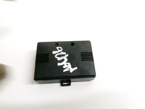 Used Electronic module Electronic module AUDI 100 C4 Avant (4A5) 2.5 TDI (115 hp) 32890693 32890693