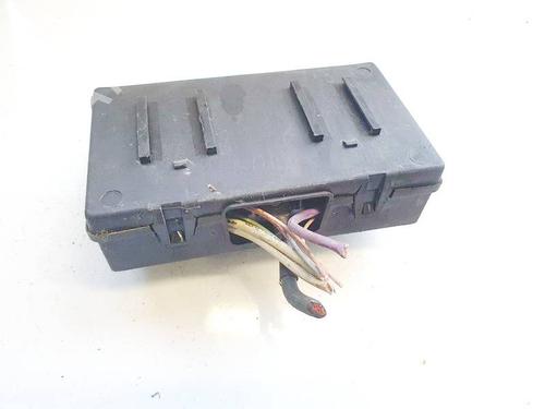 Used Fuse box Fuse box 32965397 32965397