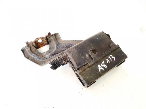 fuse-box-opel-meriva-a-mpv-x03-2003-2004-2005-2006-2007-2008-2009-2010-32907624 main image