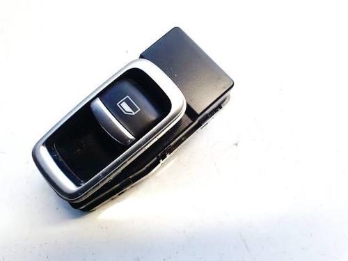 switch-aprilia-motorcycles-tuono-0-32547290 main image