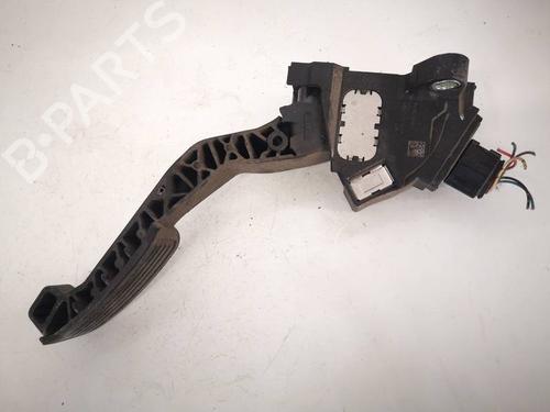 Used Pedal Pedal TOYOTA YARIS (_P9_) 1.4 D-4D (NLP90_, NLP90R) (90 hp) 34797326 34797326