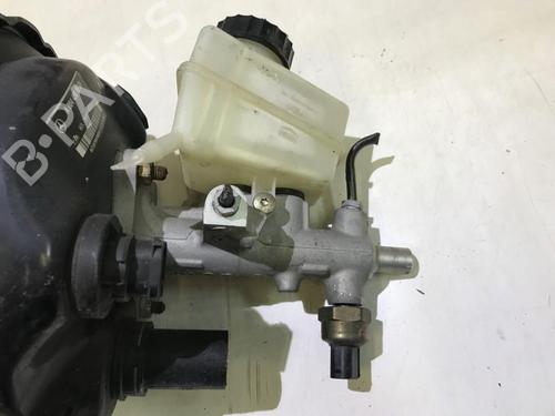 Used Brake master cylinder Brake master cylinder MERCEDES-BENZ C-CLASS (W203) C 180 (203.035) (129 hp) 35658789 35658789