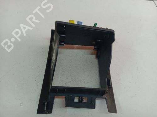 Fuse box CITROËN C5 III (RD_) 1.6 HDi 110 (RD9HZC) | BP39497907E1 - Image 3