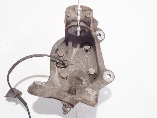 Used Right front steering knuckle Right front steering knuckle 35620557 35620557