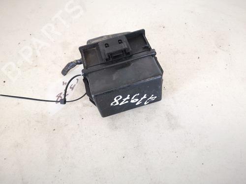 fuse-box-volvo-v70-iii-135-2007-2008-2009-2010-2011-2012-2013-2014-2015-2016-32915128 main image