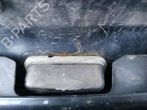 licence-plate-light-toyota-corolla-saloon-_e12_-2000-2001-2002-2003-2004-2005-2006-2007-2008-35536919 main image