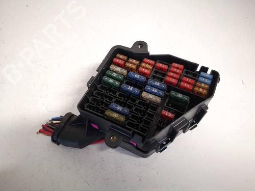 Used Fuse box AUDI A4 B5 (8D2) 1.9 TDI (90 hp) 32554303