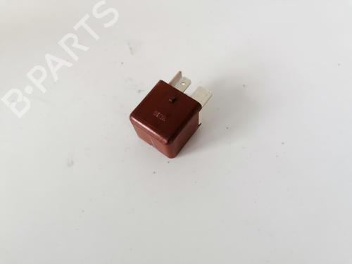 Used Electronic sensor Electronic sensor TOYOTA AVENSIS VERSO (_M2_) 2.0 D (CLM20_, CLM20R) (116 hp) 32880445 32880445