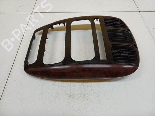 Used Air vent Air vent 37009825 37009825