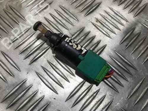 Módulo eletrónico Módulo eletrónico PEUGEOT 307 (3A/C) 1.6 16V (109 hp) 35671815 35671815
