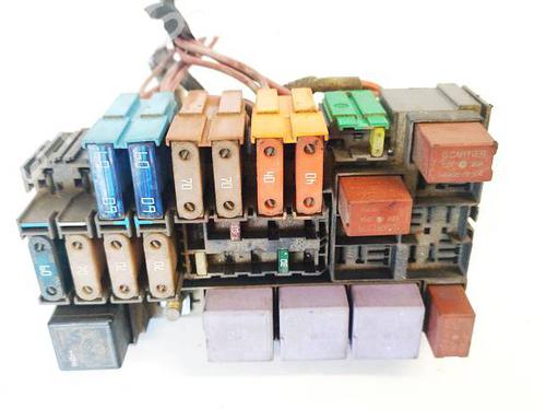 fuse-box-renault-laguna-ii-bg01_-2001-2002-2003-2004-2005-2006-2007-33487433 main image