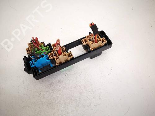 Fuse box SKODA SUPERB II (3T4) 2.0 TDI | BP32612308E1