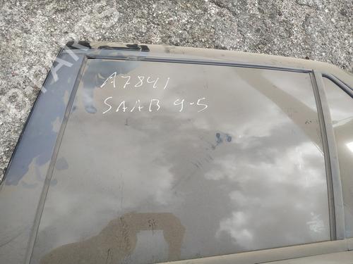Vidro porta trás esquerda Vidro porta trás esquerda SAAB 9-5 Estate (YS3E) 1.9 TiD (150 hp) 35396693 35396693