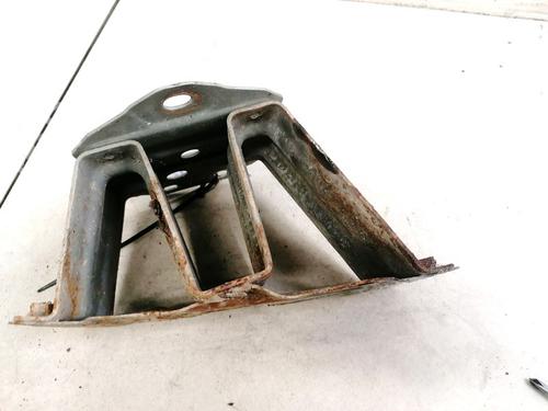 Used Rear bumper bracket Rear bumper bracket 35477857 35477857