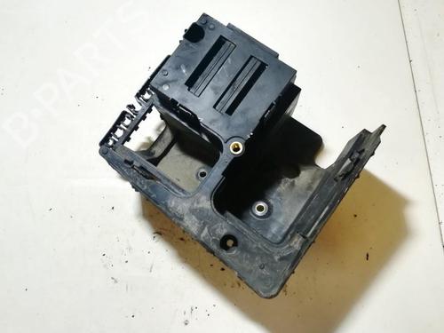 Used Fuse box Fuse box AUDI A3 (8P1) 2.0 TDI 16V (140 hp) 33513721 33513721