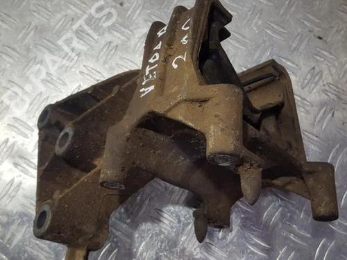 Used Engine mount Engine mount OPEL VECTRA B (J96) 2.0 DTI 16V (F19) (101 hp) 33483254 33483254