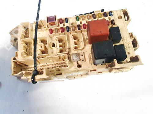 Used Fuse box Fuse box 32896391 32896391