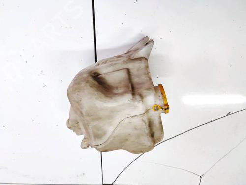 Used Windscreen washer tank Windscreen washer tank 39222972 39222972