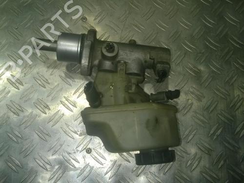 brake-master-cylinder-opel-vectra-c-z02-2002-2003-2004-2005-2006-2007-2008-2009-35656079 main image