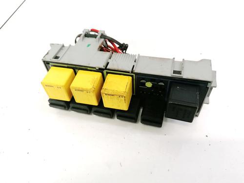 fuse-box-opel-meriva-a-mpv-x03-2003-2004-2005-2006-2007-2008-2009-2010-32903686 main image