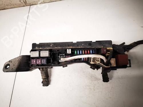 Used Fuse box Fuse box TOYOTA COROLLA Saloon (_E12_) 2.0 D-4D (CDE120_, CDE120R) (116 hp) 39061418 39061418