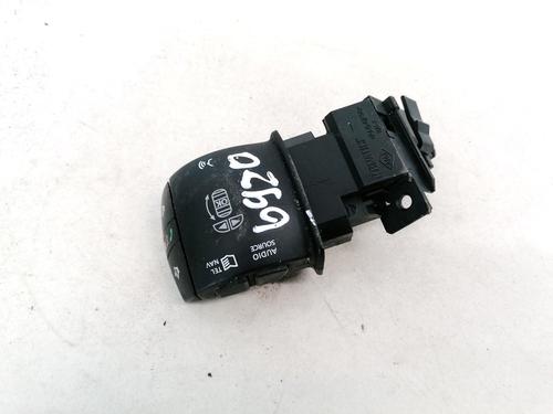 Used Steering wheel controls Steering wheel controls 35528898 35528898