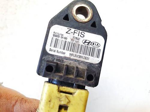 Electronic module KIA CEE'D Hatchback (ED) 1.6 CRDi 115 | BP37064287M83 - Image 2