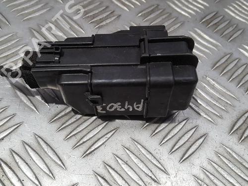 Used Fuse box Fuse box HONDA ACCORD VII Tourer (CM, CN) 2.2 i-CTDi (CN2) (140 hp) 33502806 33502806