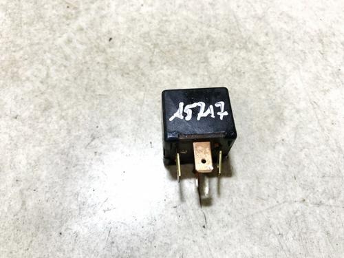 other-audi-a4-b5-8d2-1994-1995-1996-1997-1998-1999-2000-2001-33099156 main image