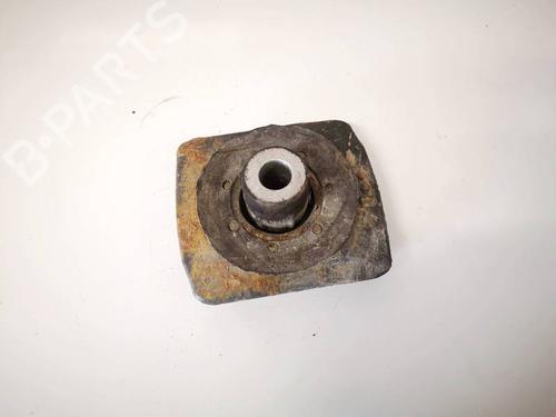 Used Engine mount Engine mount MERCEDES-BENZ E-CLASS (W212) E 220 BlueTEC 4-matic (212.011) (170 hp) 32937459 32937459