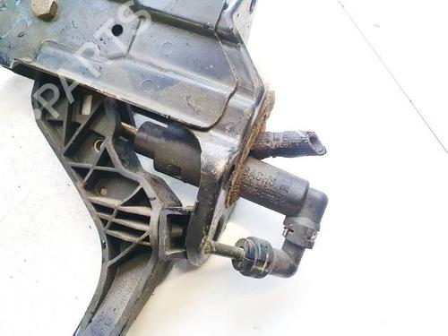Used Clutch slave cylinder Clutch slave cylinder 39042016 39042016