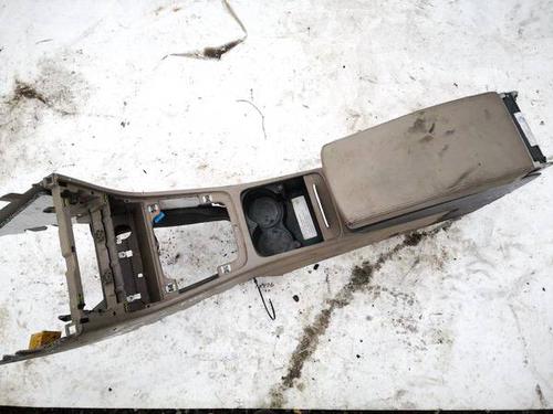 Used Armrest / Center console Armrest / Center console VW PASSAT B6 (3C2) 2.0 TDI (140 hp) 35362848 35362848