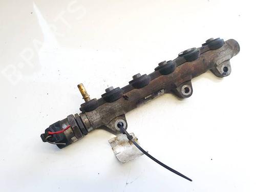 Used Injection rail Injection rail 35633528 35633528