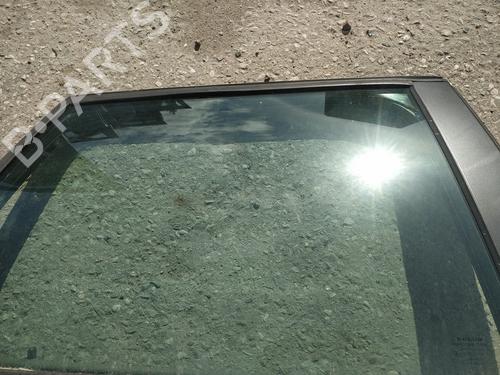 Dør rude højre bagtil Dør rude højre bagtil VOLVO V50 (545) 2.0 D (136 hp) 35423482 35423482