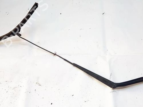 Used Front windshield wiper arm Front windshield wiper arm ROVER 200 II Hatchback (RF) 214 i (75 hp) 33528548 33528548