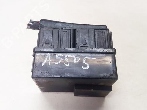 Used Fuse box Fuse box FORD TRANSIT Van (FA_ _) 2.0 DI (FAE_, FAF_, FAG_) (86 hp) 33102969 33102969