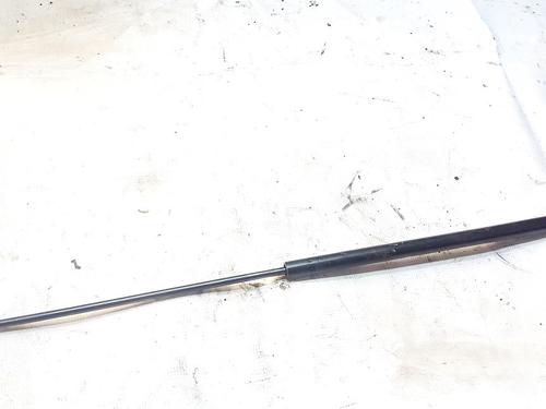 tailgate-lift-support-audi-a4-b5-8d2-1994-1995-1996-1997-1998-1999-2000-2001-36102698 main image