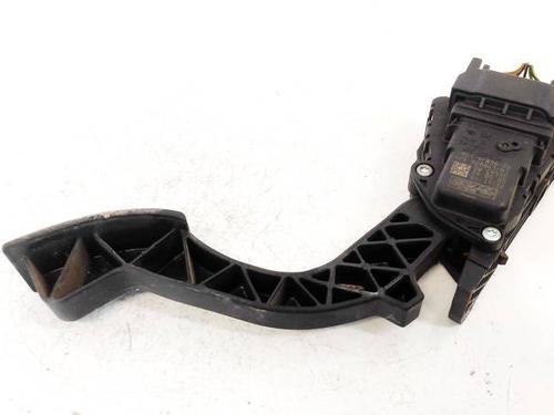 Used Pedal Pedal VOLVO V50 (545) 1.6 D (110 hp) 35230229 35230229