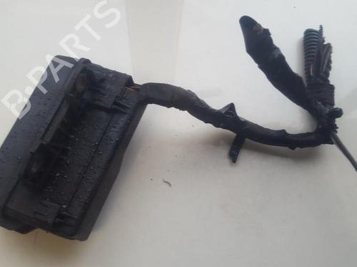 Used Fuse box Fuse box TOYOTA AVENSIS (_T25_) 2.0 D-4D (CDT250_, CDT250R) (116 hp) 33513443 33513443