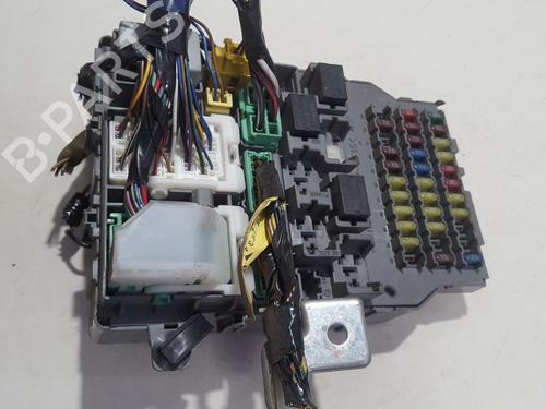 Used Fuse box Fuse box HONDA ACCORD VII (CL, CN) 2.2 i-CTDi (CN1) (140 hp) 33509462 33509462